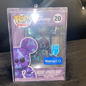 🍾CLOSET CLEAN OUT ACCEPTING ALL REASONABLE OFFERS 🍾